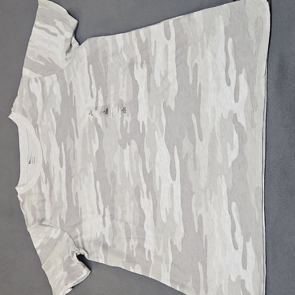 Epic Threads Light Gray Camouflage Tee - Picture 1 of 4